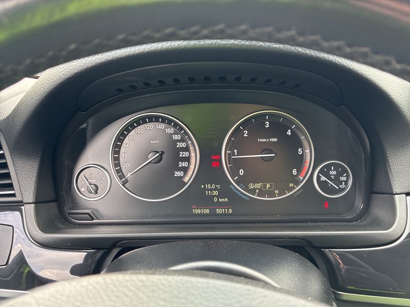 BMW 5er 518d 2014 – снимка 12