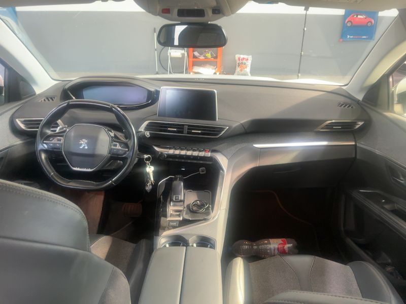 Peugeot 5008 1.5 Blue-HDi Allure 2019 – снимка 17