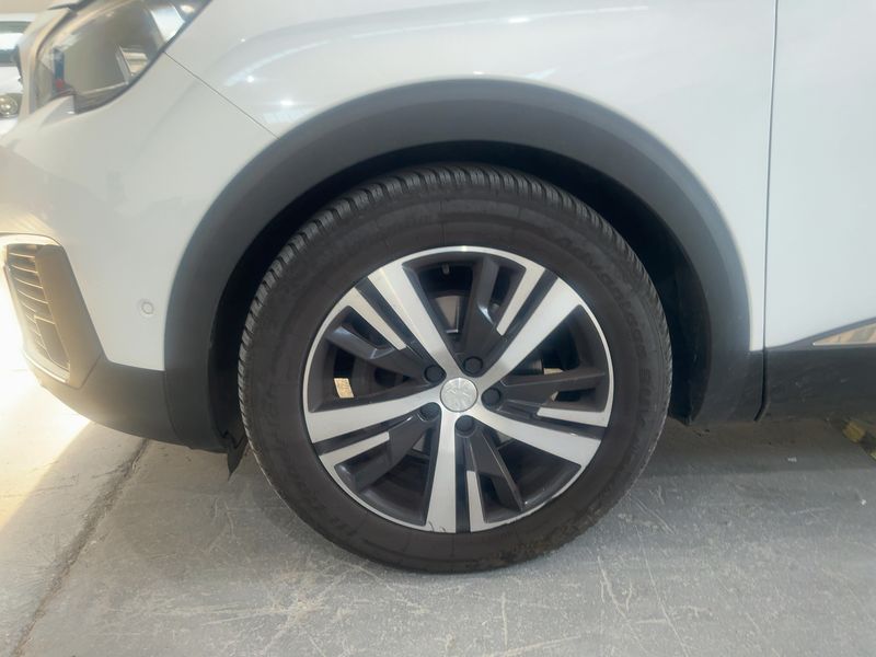 Peugeot 5008 1.5 Blue-HDi Allure 2019 – снимка 3