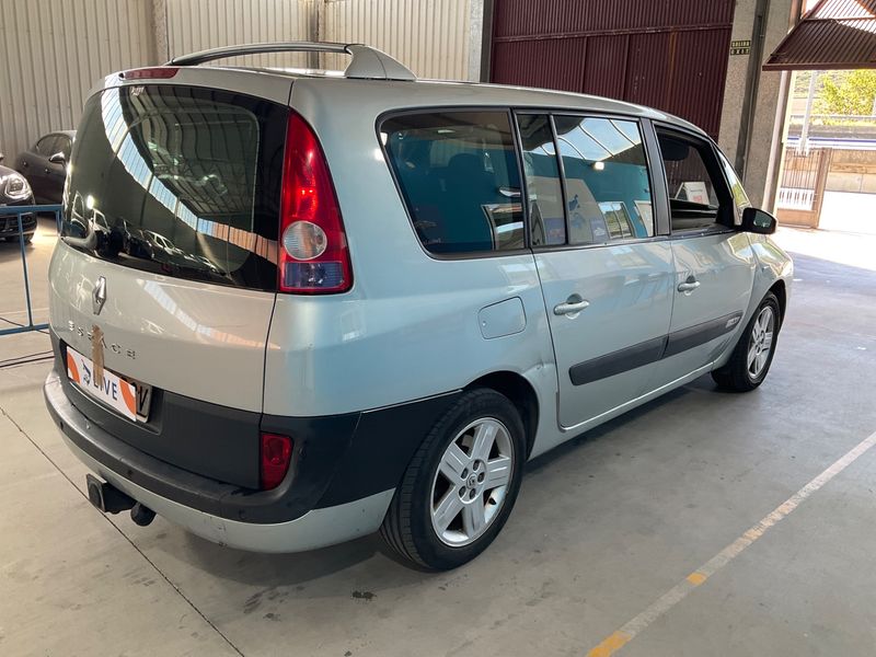 Renault Grand Espace 2.2 dCi Espace Privilege 2004 – снимка 2