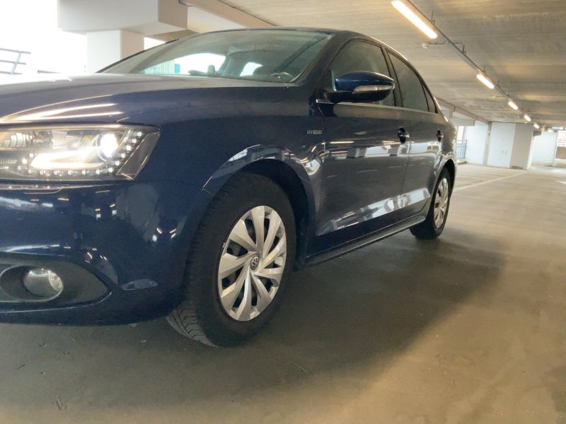 Volkswagen Jetta 1.4 TSI Hybrid Highline 2013 – снимка 2