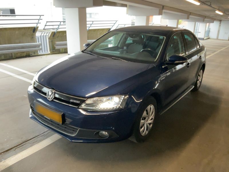 Volkswagen Jetta 1.4 TSI Hybrid Highline 2013 – снимка 1