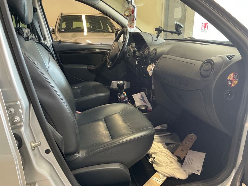 Dacia Duster 1.5 dCi Prestige 4x2 2012 – снимка 3