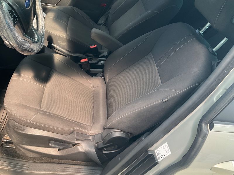 Ford B-Max 1.6 TDCi Titanium 2015 – снимка 24