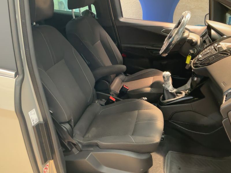Ford B-Max 1.6 TDCi Titanium 2015 – снимка 17