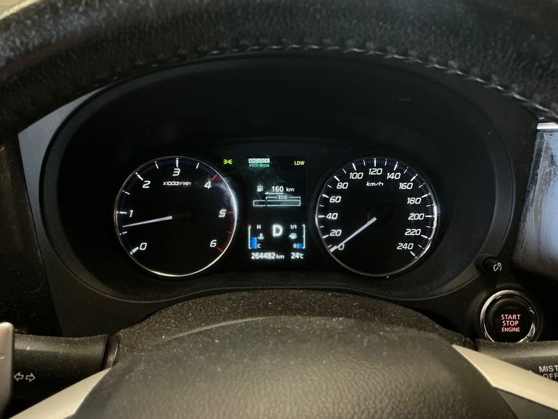 Mitsubishi Outlander 2.2 DI-D Instyle ClearTec 4WD 2013 – снимка 18