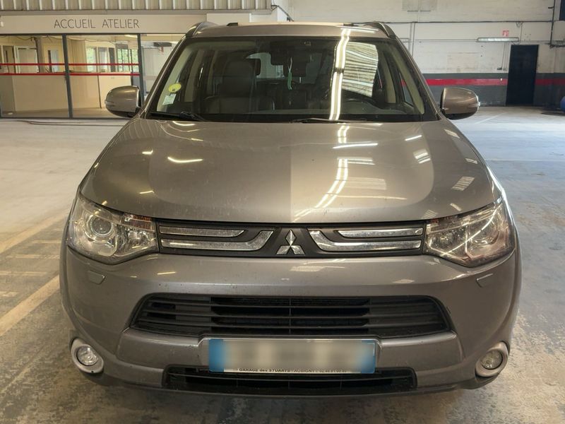 Mitsubishi Outlander 2.2 DI-D Instyle ClearTec 4WD 2013 – снимка 14
