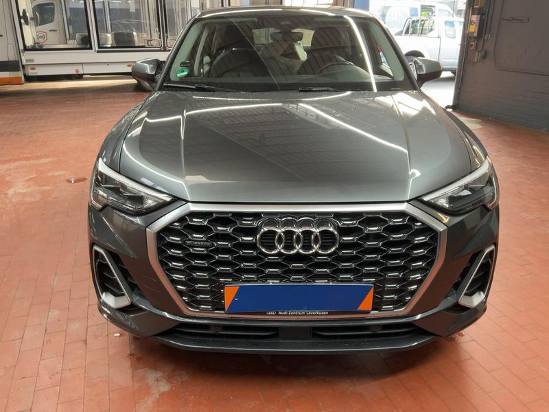 Audi Q3 Sportback 35 TDI quattro S line 2022 – снимка 14