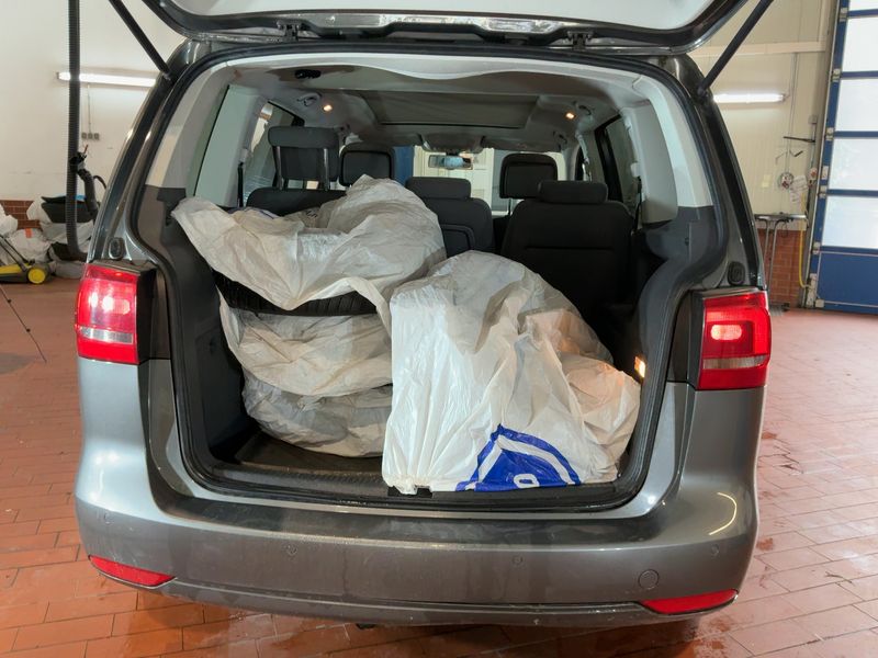 Volkswagen Touran 2.0 TDI Highline BlueMotion Tech 2015 – снимка 10