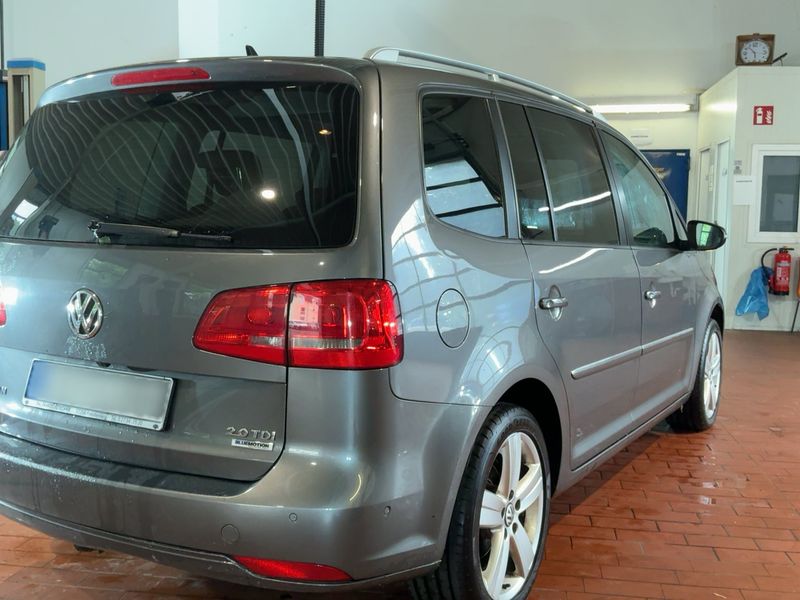 Volkswagen Touran 2.0 TDI Highline BlueMotion Tech 2015 – снимка на щета