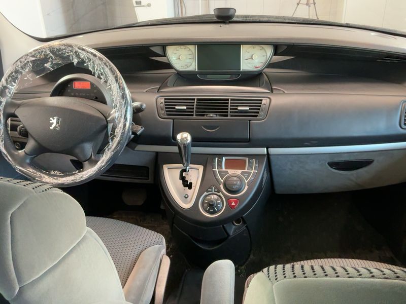 Peugeot 807 2.0 HDi Exclusive 2012 – снимка 18
