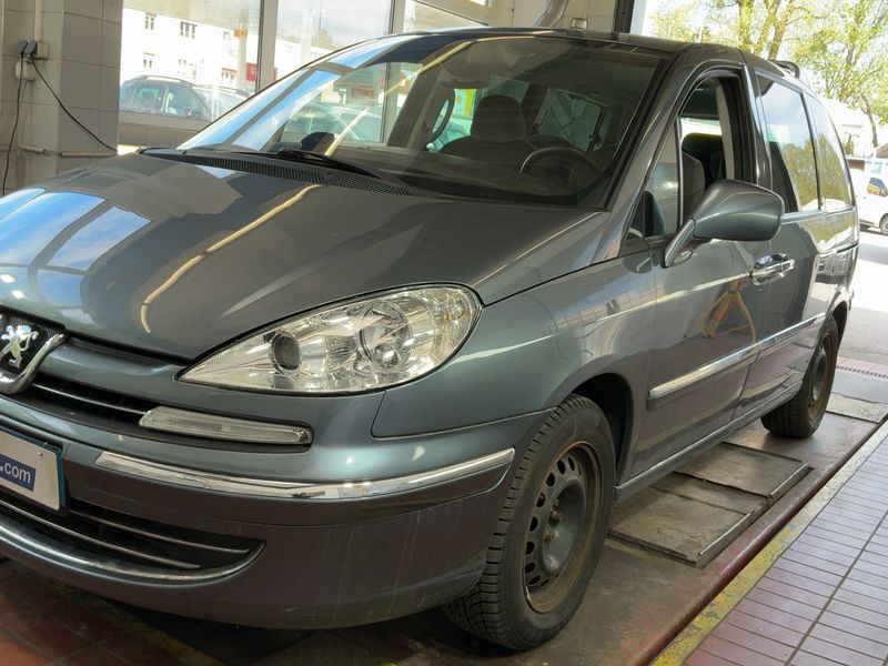 Peugeot 807 2.0 HDi Exclusive 2012 – снимка 2