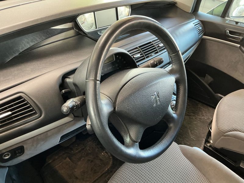 Peugeot 807 2.0 HDi Exclusive 2012 – снимка 48