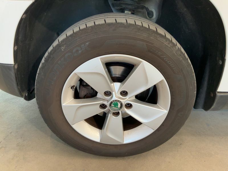 Skoda Yeti 1.2 TSI Active Plus Edition 2013 – снимка 3