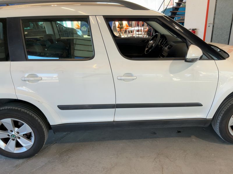Skoda Yeti 1.2 TSI Active Plus Edition 2013 – снимка 10