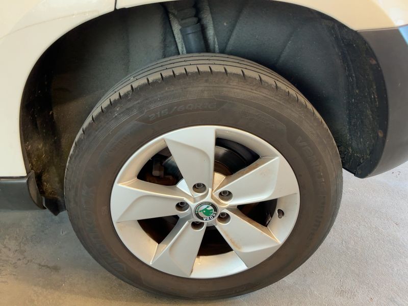 Skoda Yeti 1.2 TSI Active Plus Edition 2013 – снимка 5