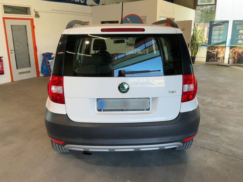 Skoda Yeti 1.2 TSI Active Plus Edition 2013 – снимка 7