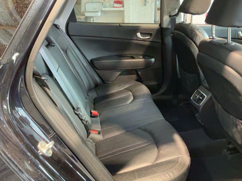 Kia Optima 2.0 Hybrid Spirit 2021 – снимка 19
