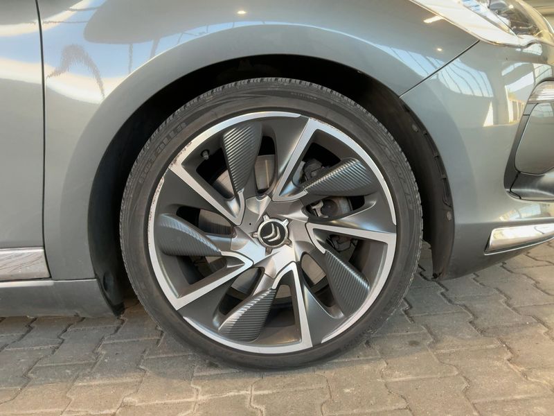 Citroen DS5 1.6 SportChic 2012 – снимка 11