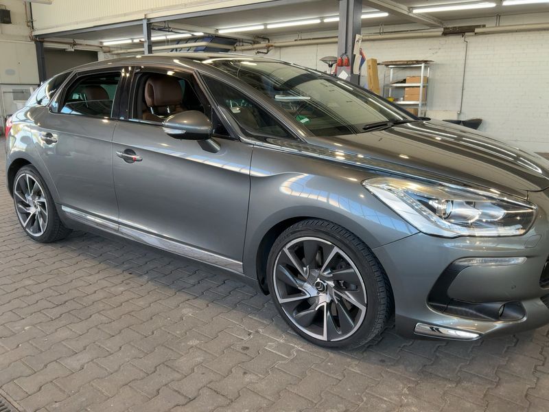 Citroen DS5 1.6 SportChic 2012 – снимка 12