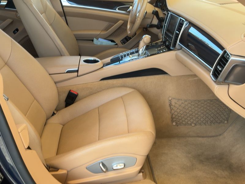 Porsche Panamera 4 2012 – снимка 16