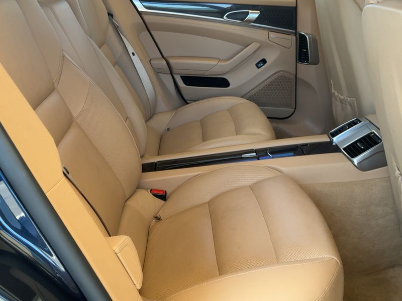 Porsche Panamera 4 2012 – снимка 19
