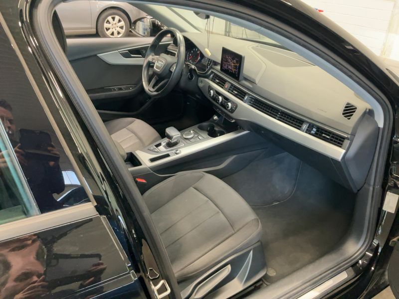 Audi A4 35 TFSI 2019 – снимка 16