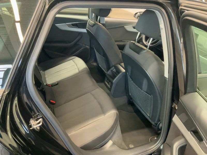 Audi A4 35 TFSI 2019 – снимка 19