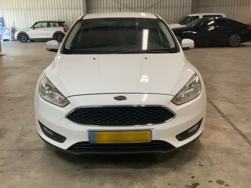 Ford Focus 1.5 EcoBoost Business 2016 – снимка 14