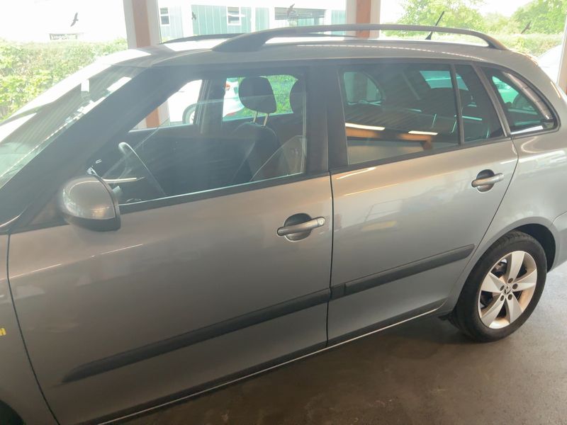 Skoda Fabia 1.2 TSI Fresh 2013 – снимка 4