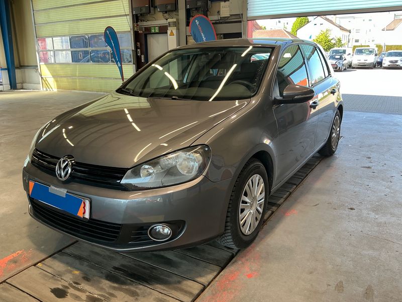 Volkswagen Golf VI 1.6 Trendline 2009 – снимка 1