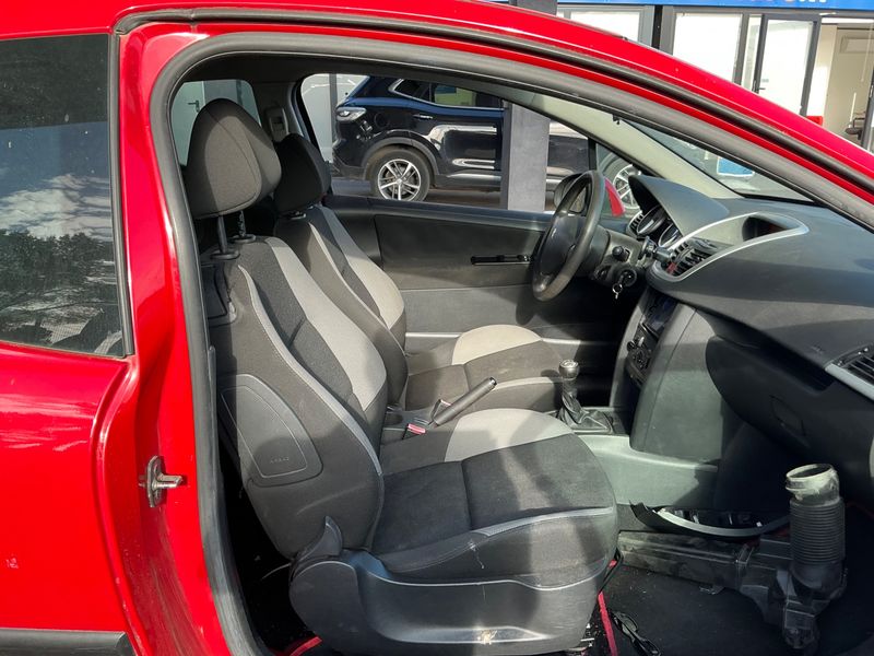 Peugeot 207 1.4 VTi Urban Move 2009 – снимка 3