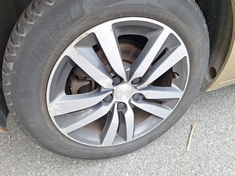 Peugeot 308 1.5 Blue-HDi Allure 2018 – снимка 58