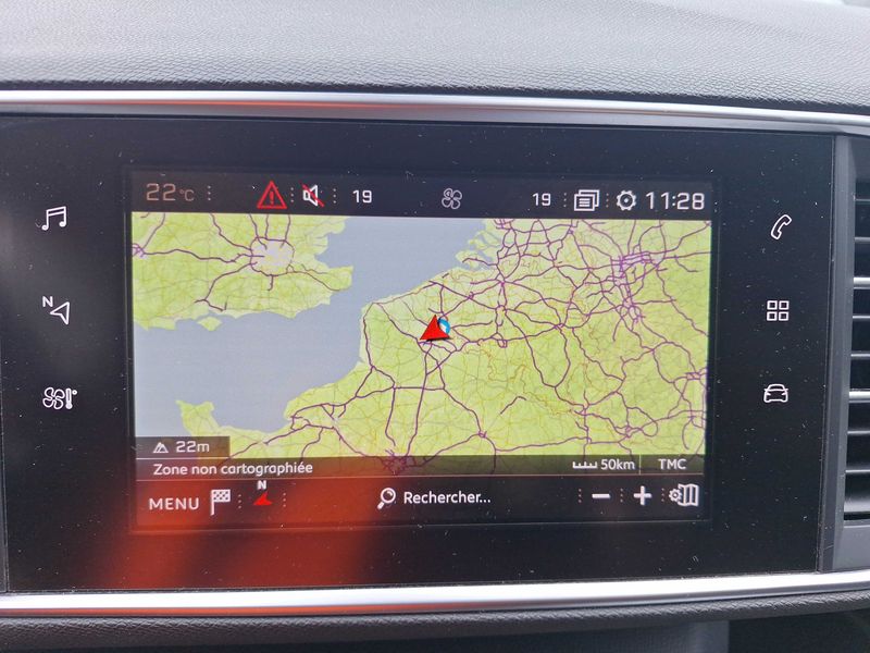 Peugeot 308 1.5 Blue-HDi Allure 2018 – снимка 13