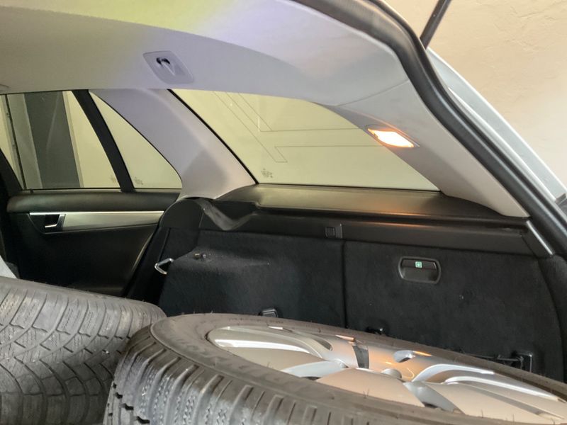 Mercedes-Benz C-Klasse C 220 CDI T BlueEfficiency Avantgarde 2013 – снимка 27