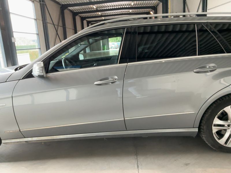 Mercedes-Benz E-Klasse E 220 CDI T BlueEfficiency Avantgarde 2011 – снимка 4