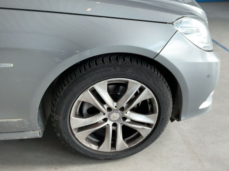 Mercedes-Benz E-Klasse E 220 CDI T BlueEfficiency Avantgarde 2011 – снимка 20