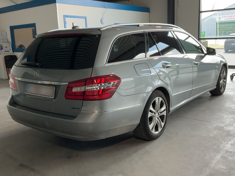Mercedes-Benz E-Klasse E 220 CDI T BlueEfficiency Avantgarde 2011 – снимка 6