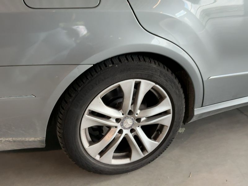 Mercedes-Benz E-Klasse E 220 CDI T BlueEfficiency Avantgarde 2011 – снимка 9