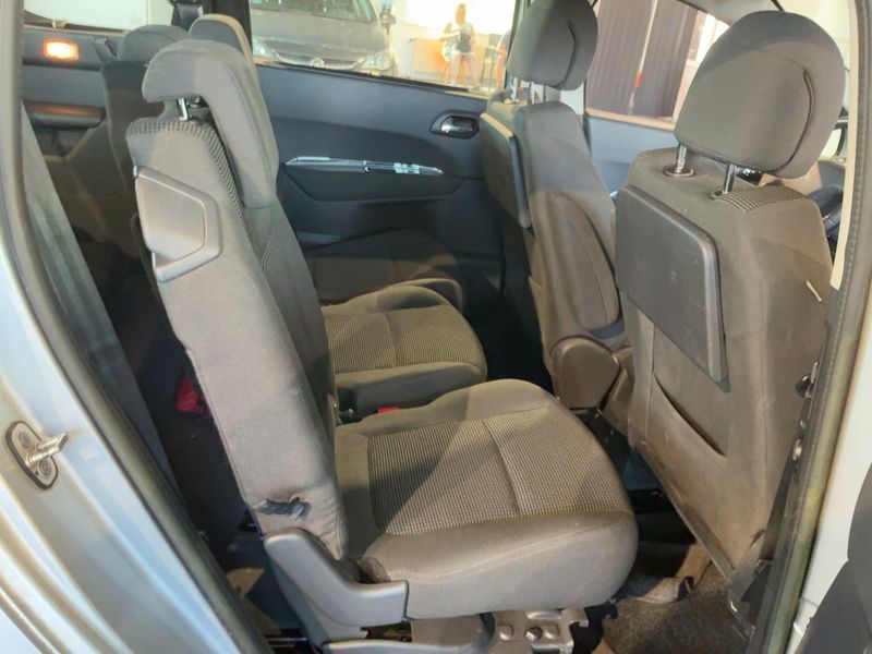Peugeot 5008 1.6 Active 2014 – снимка 19