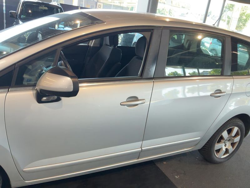 Peugeot 5008 1.6 Active 2014 – снимка 4