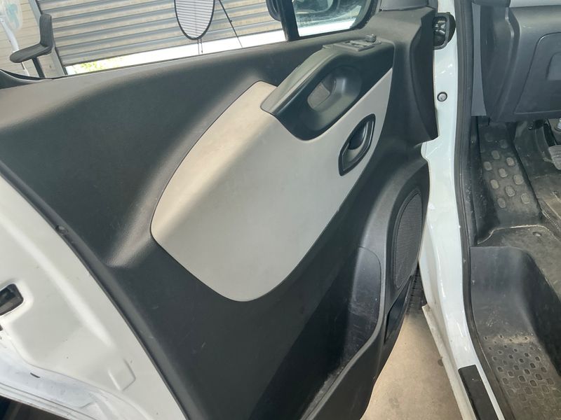 Renault Trafic 1.6 dCi Energy L1H1 2,9t Komfort 2019 – снимка 25