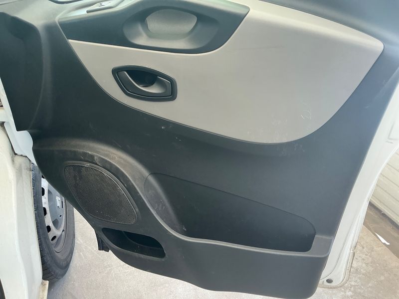 Renault Trafic 1.6 dCi Energy L1H1 2,9t Komfort 2019 – снимка 28