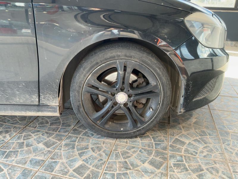 Mercedes-Benz A-Klasse A 180 BlueEfficiency Urban 2013 – снимка 11