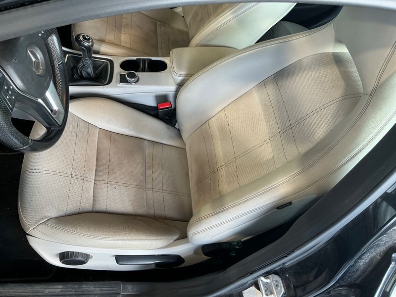Mercedes-Benz A-Klasse A 180 BlueEfficiency Urban 2013 – снимка 30