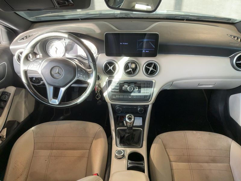 Mercedes-Benz A-Klasse A 180 BlueEfficiency Urban 2013 – снимка 17