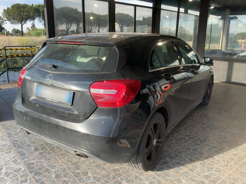 Mercedes-Benz A-Klasse A 180 BlueEfficiency Urban 2013 – снимка 8