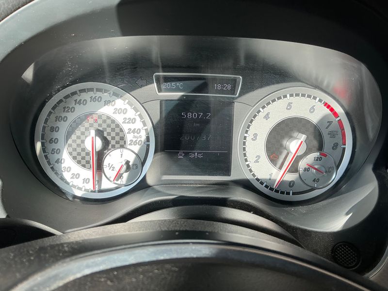 Mercedes-Benz A-Klasse A 180 BlueEfficiency Urban 2013 – снимка 18