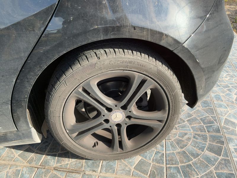 Mercedes-Benz A-Klasse A 180 BlueEfficiency Urban 2013 – снимка 5