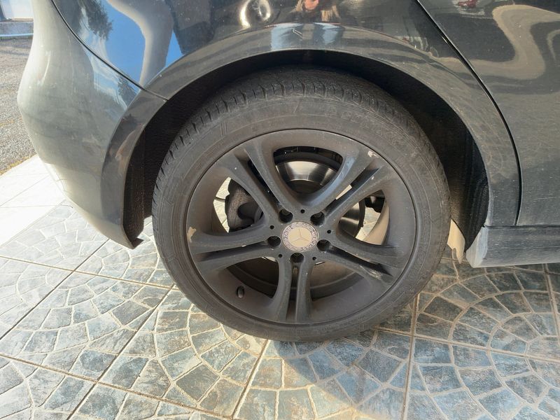 Mercedes-Benz A-Klasse A 180 BlueEfficiency Urban 2013 – снимка 9